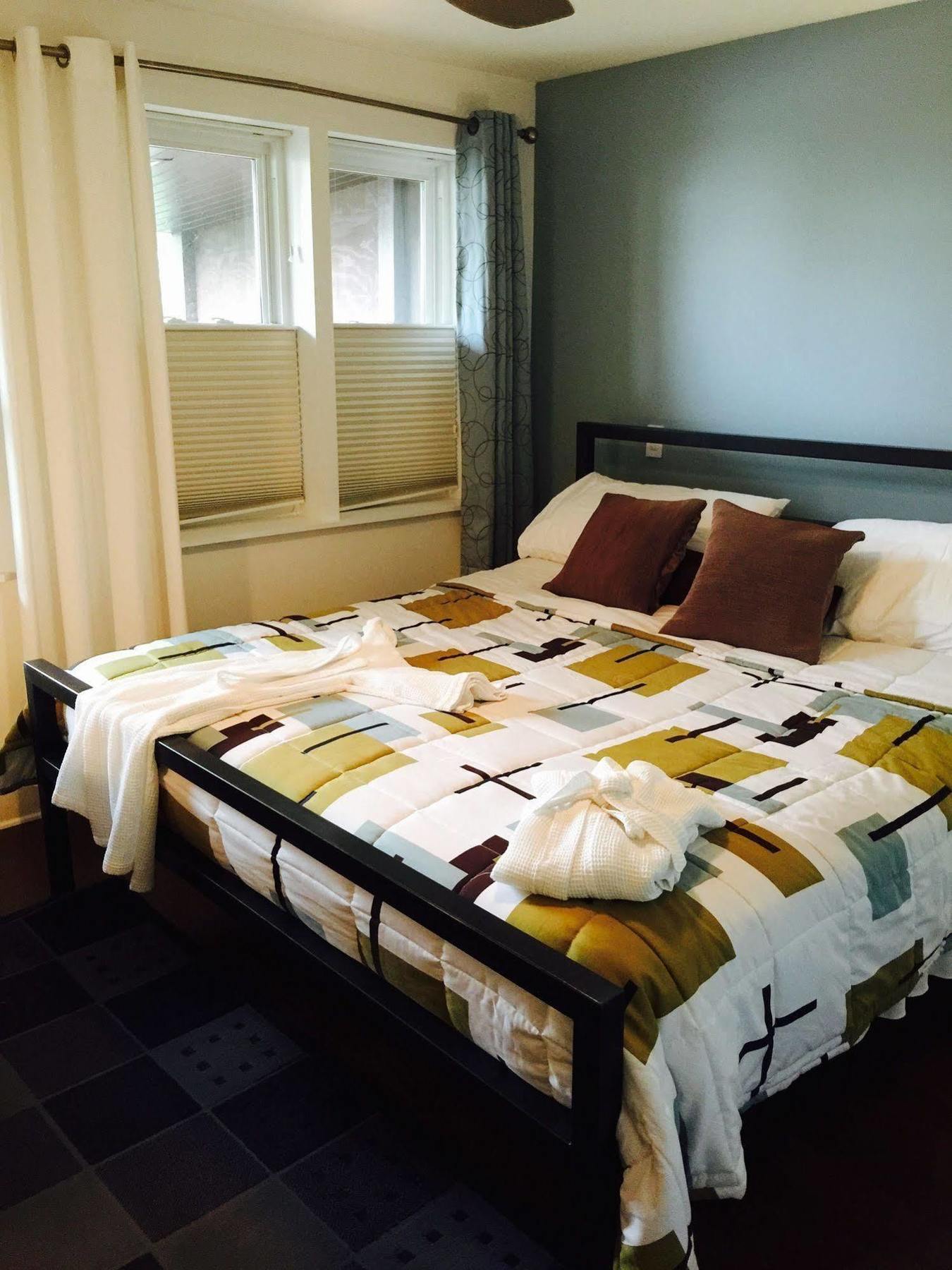 House 5863- Chicago'S Premier Bed And Breakfast Εξωτερικό φωτογραφία